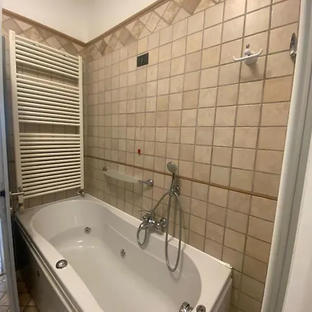 Oma Margareta Apartamento Limone sul Garda